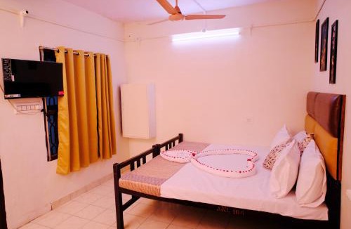 Periamet Hotel | Aruppukottai Nadar Lodge
