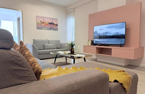 Tanjung Aru Apartment | AruSuites Tanjung Aru Kota Kinabalu By LAXZONE