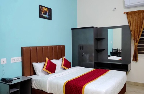 Namakkal Hotel | ARUVI RESORT