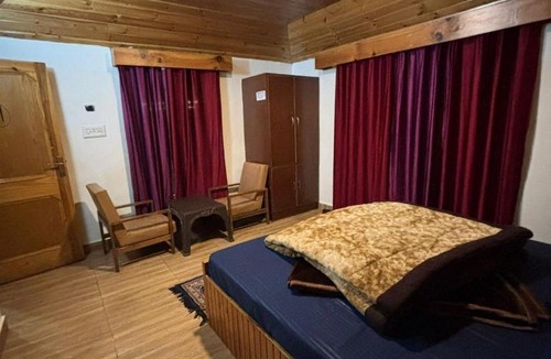 Old Manali Hotel | Asha Cottage