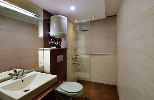 Knollswood Hotel | Ashiana Clarks Inn, Shimla
