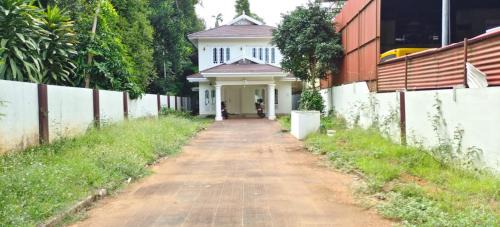 Alwaye Apartment | Atlas Home Stays