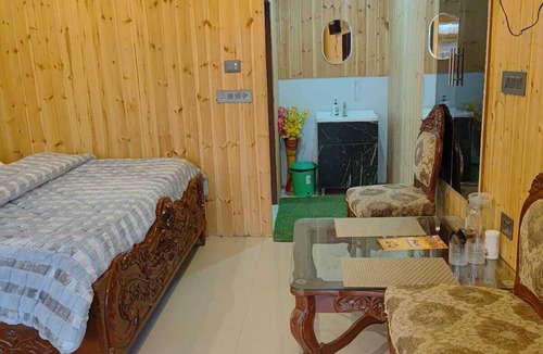 Auli Hotel | Auli Goldcrest