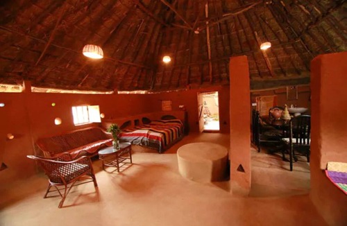 5th Block Hotel | Aura Kalari