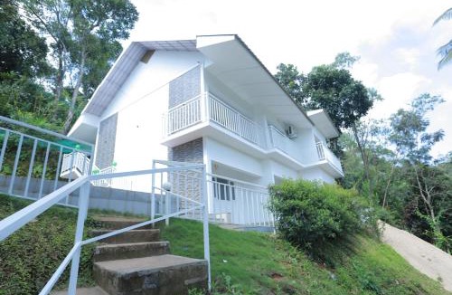 Devikolam Bed & Breakfast | Aura Springs Resort