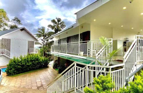 Devikolam Resort | Aura Springs Resort