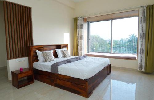 Nungambakkam Apartment | Aurora Mansion by Red Olive 3BHK Nr ECR Beach