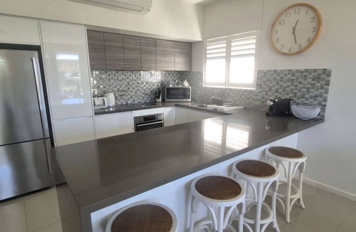 Huskisson Apartment | Avalon Apartment by Book Jervis Bay