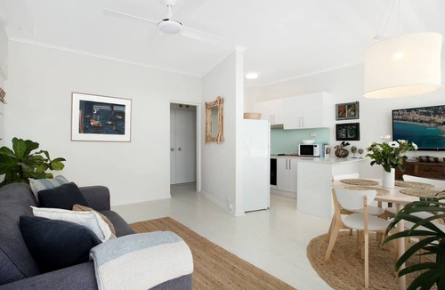 Avalon Beach Apartment | Avalon Beachside Apartment | Pool | Beach Access