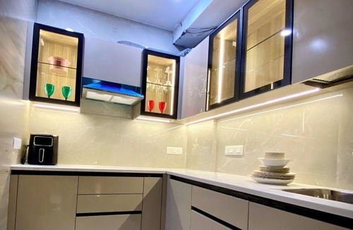 Karol Bagh House | AvyAm Blue Terrace Apartment in New Delhi! Room-2 (Superior)