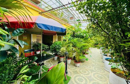 Gauhati Apartment | Avyanna Homestays - Near Kamakhya Temple & Apollo Excel Care