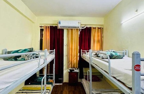 Mohangarh Hostel | Awara Hostels and Dormitory