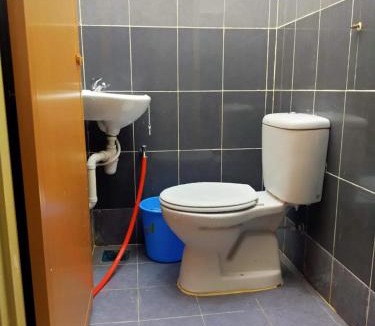 Kampung Gertak Seratus House | AYUNI HOMESTAY KUALA BESUT TERENGGANU