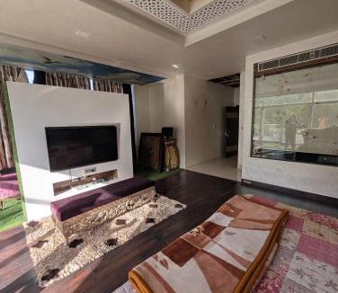 Kalwad Kalan and Khurd House | Bagh By Namah