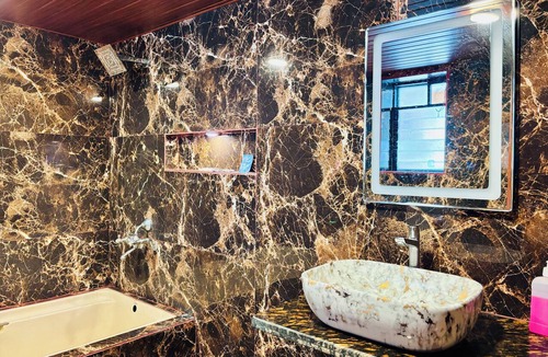 Kune Village Hotel | Bailey's Castle Villa