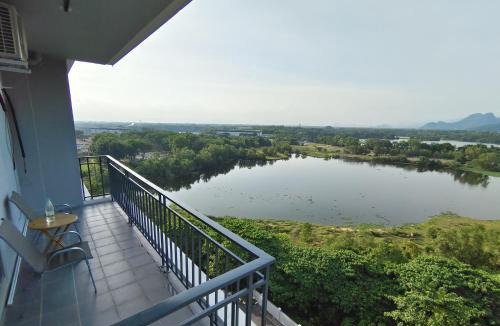 Taman Kolej Perdana Apartment | Balcony Forest Lake Mountain