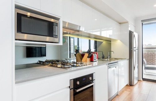 Rozelle Apartment | BALMAIN / ROZELLE LUXURY 2 BED APARTMENT (DAR7)