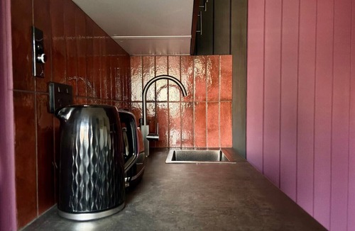 Balmain Apartment | Balmain Village Retreat | Sleeps 5 | AC + Parking | City 3kms