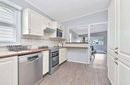 Balmoral House | Balmoral Waterfront Escape at Lake Macquarie