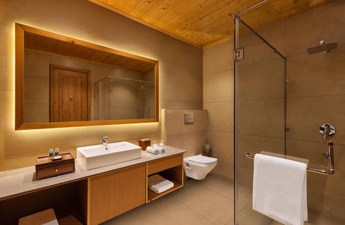 Manali Hotel | Baragarh Resort & Spa, Manali- IHCL SeleQtions