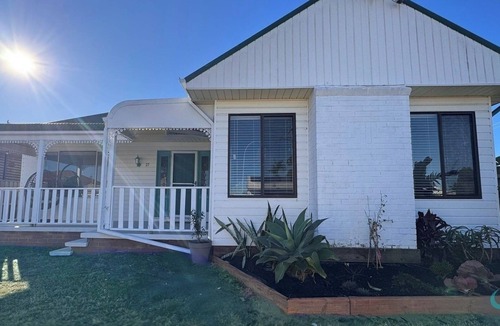 Blacksmiths House | Barefoot At Blacksmiths - 4 Bedrooms + Playroom with sofa bed, Walk to Beach