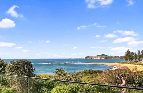 Mona Vale Apartment | Basin Beachfront by Beach Stays