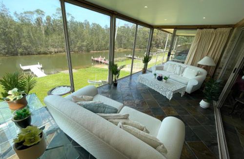 St. Georges Basin House | BasinWaterStays Waterfront Jetty - SHARE Home - Brm1 QueenBed room - Private Bathroom in Brm1 room - see Profile & Photos