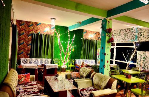 Sirala Hotel | Batohi hotel cafe & Restaurant