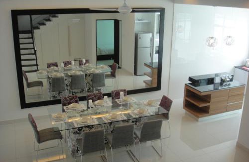 Tanjung Bungah Villa | Batu Ferringhi - Shamrock Beach Villas, Penang