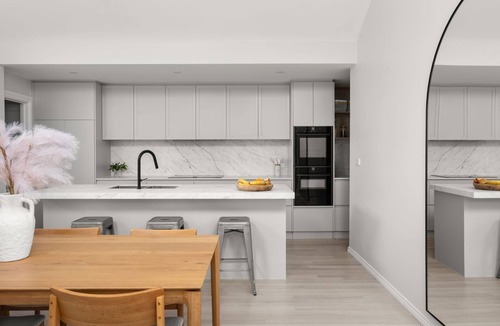 Hawthorn House | Bayleaf Terrace - A stylish period home in Hawthorn, steps from Glenferrie Road