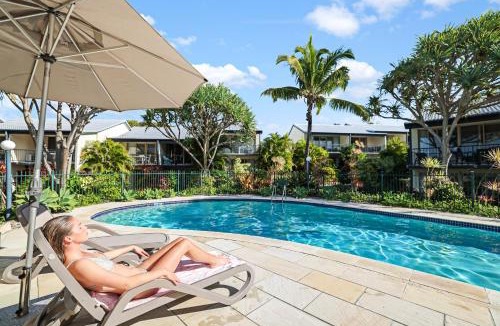 Sunrise Beach Resort | Beach Breakers Resort