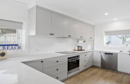 North Avoca House | Beach Views, Coastal Vibes and Tranquility