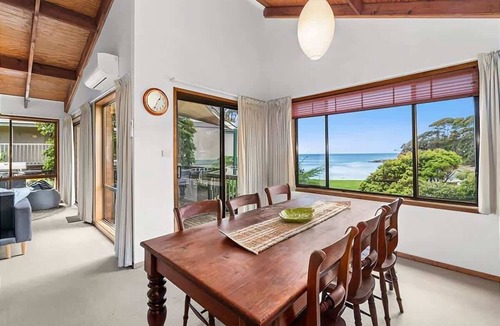 Malua Bay House | Beachfront at Malua