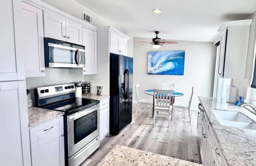 South Oceanside House | Beachfront Fun, Classic Beach House w/Fire Ring