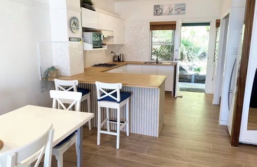 Brisbane Waterfront Villa | Beachfront multi level Island Villa