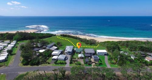 Cudmirrah House | Beachside Cottage