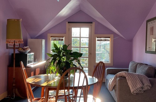 Tawonga South Apartment | Beautiful and comfortable, located in the heart of town