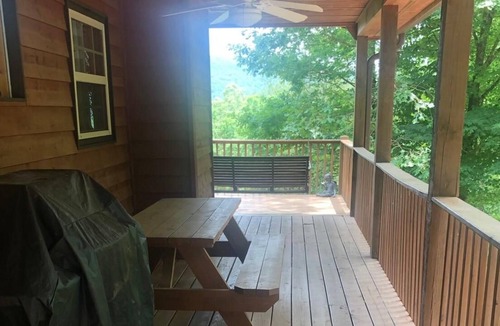 Murphy House | Beautiful Mountain Views close to Blue Ridge GA