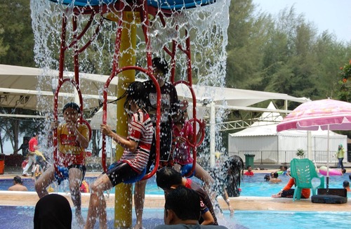 Endah Apartment | Beautiful Resort by the Sea side with beautiful sunset and quiet place to relax.