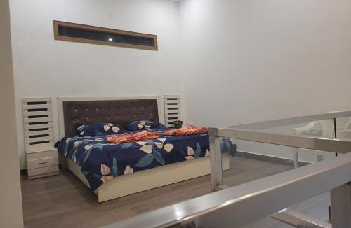 Attibele Villa | Beautiful small loft villa facing park