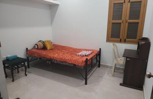 Attibele Villa | Beautiful small loft villa facing park