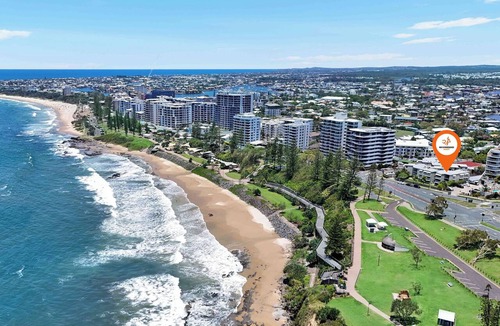 Sunshine Coast Apartment | Belladoo U2- Fully Renovated Beachfront Apartment
