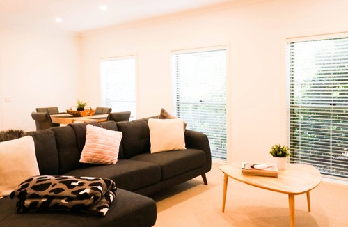 Wolumla House | Bellevue Haven - 1 bedroom, pet friendly apartment away from it all. 2+ nights