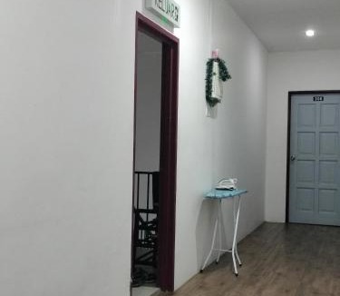 Benut House | BENUTHOMEStay