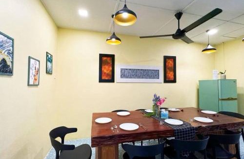 Taman Pakatan House | Bercham 81 Homestay