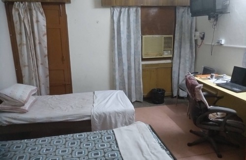 Chandigarh Bed & Breakfast | Best Homestay,Centrally located,Sector-18,Near City Centre