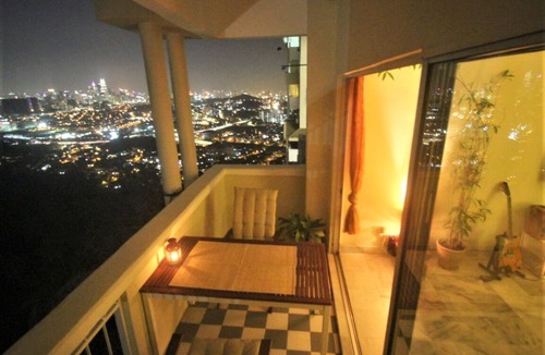 Ampang Jaya House | Best View on KL, surrounded by Jungle with cool Air, 10min Drive to the City