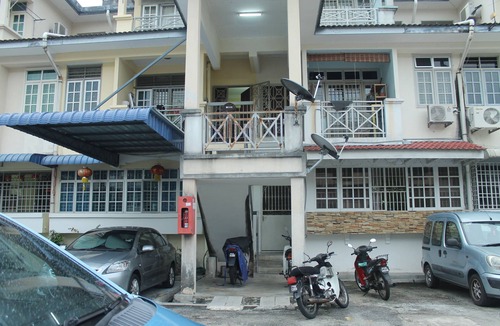 Pagar Buluh House | Big and clean house, fully furnish and very comfortable
