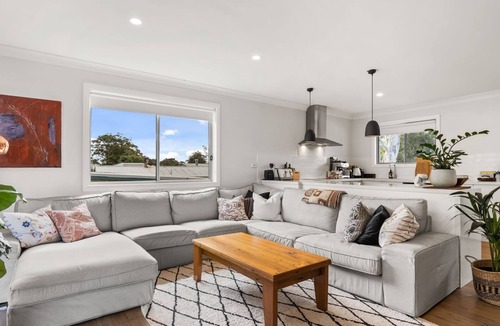 Sanctuary Point House | Bliss on the Basin by Book Jervis Bay - Water views