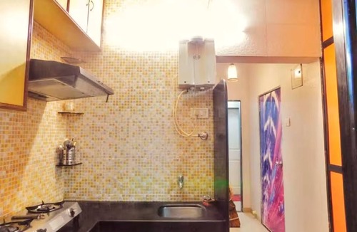 Kandiwali West Apartment | Blissful and Comfortable Stay at Kandivali West